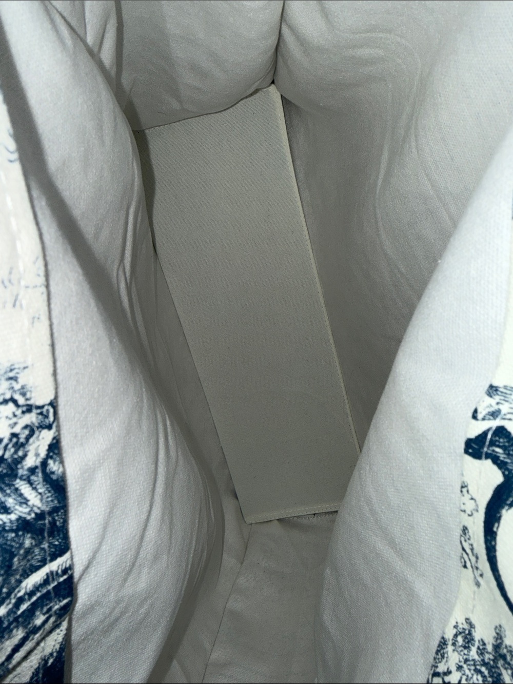 Dior Canvas Tote Bag in White and Navy Toile - Picture 3 of 3